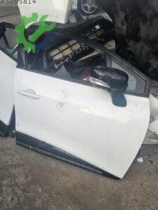 Renault Clio 4 sağ ön kapı