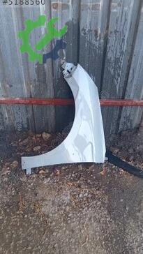 Renault Clio Sol Ön Çamurluk çıkma parça