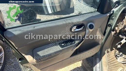 Renault Megane Kapı Döşemesi çıkma parça