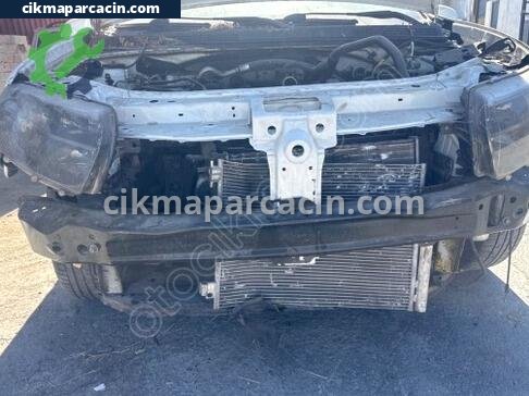 Renault Symbol Ön Tampon Demiri çıkma parça