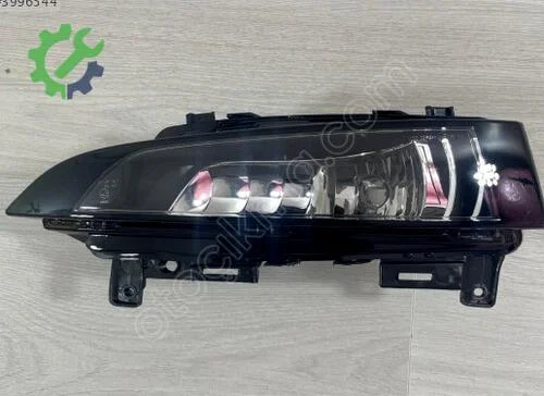 Skoda Scala Sis Lambası 657941699 çıkma parça