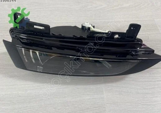 Skoda Scala Sis Lambası 657941699 çıkma parça