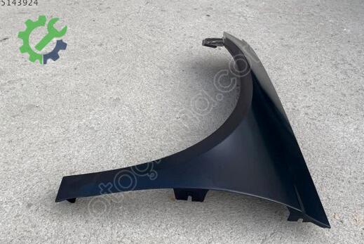 Volkswagen Scirocco Sol Ön Çamurluk 1K8821105B çıkma parça