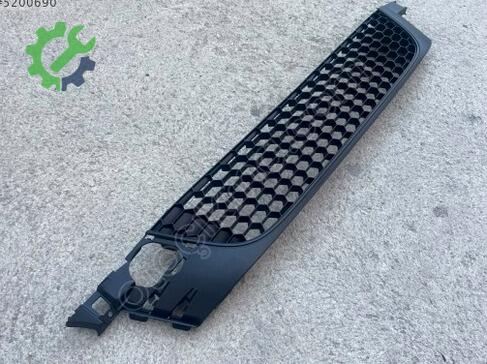 Volkswagen Scirocco Tampon Izgarası 1K8853677 çıkma parça