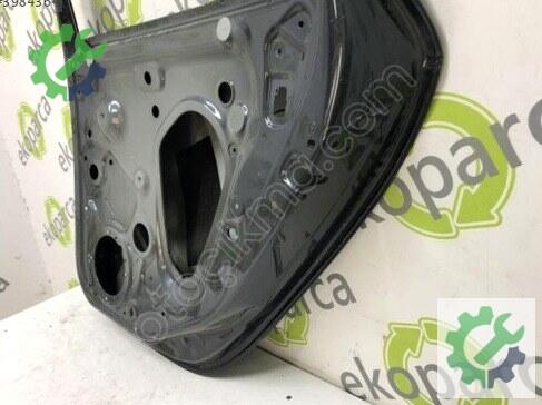 Seat Arona Sağ Arka Kapı 6F9833052 çıkma parça