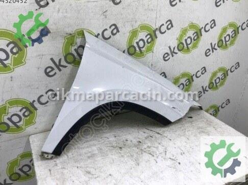 Seat Ateca Sağ Ön Çamurluk 575821106 çıkma parça
