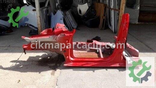 Seat Ibiza Sol Ön Marşpiyel Sacı 6J0810135 çıkma parça
