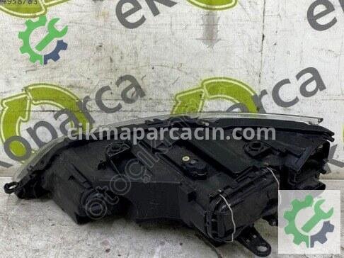 Seat Leon Sağ Ön Far 5F1941008E çıkma parça