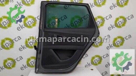 Seat Leon Sağ Arka Kapı 5F9833056 çıkma parça