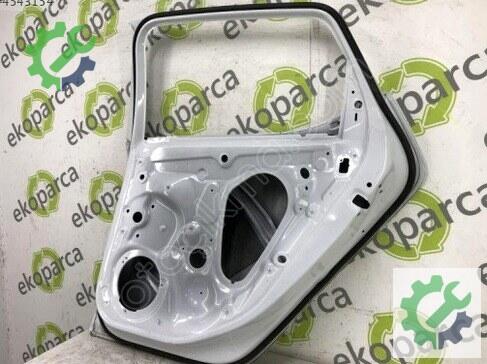 Seat Leon Sağ Arka Kapı 5FA833052 çıkma parça