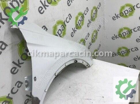 Seat Terra Sağ Ön Çamurluk 5FJ821106 çıkma parça