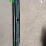 SEAT TOLEDO 1999 2004 ÖN TAMPON DEMİRİ 1M0805551C