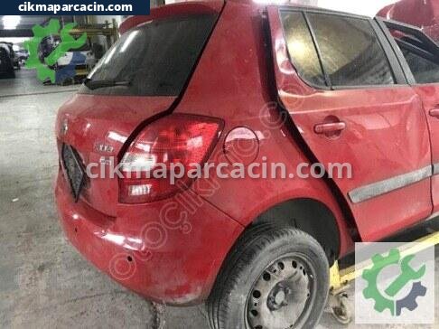 Skoda Fabia Arka Tampon çıkma parça