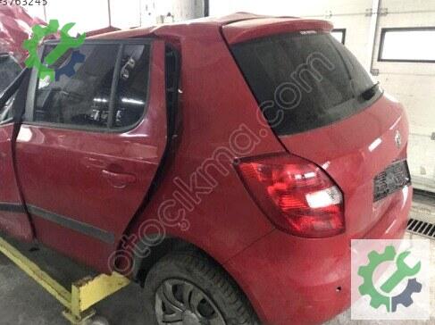 Skoda Fabia Sağ Arka Kapı 5J6833056 çıkma parça