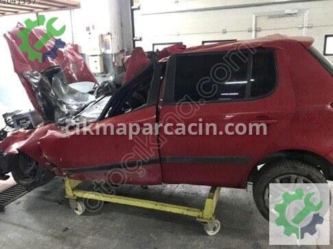 Skoda Fabia Sağ Ön Kapı 5J6831056 çıkma parça