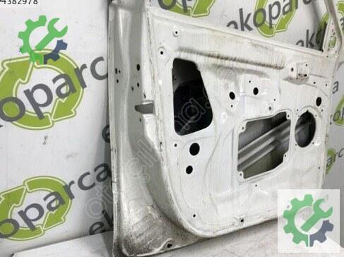 Skoda Fabia Sol Ön Kapı 5J6831051 çıkma parça