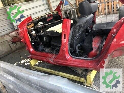 Skoda Fabia Sol Ön Marşpiyel Sacı 6V0810135 çıkma parça
