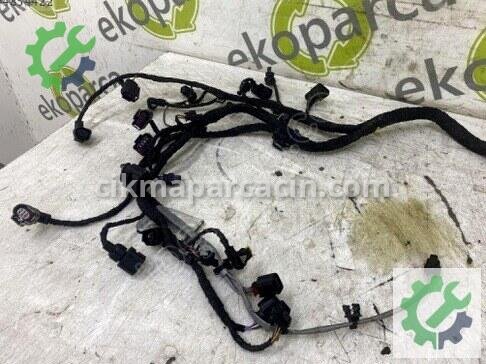 Skoda Fabia Motor Tesisatı 04C972627G çıkma parça