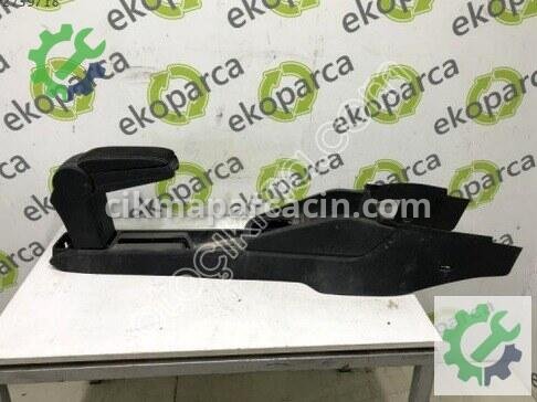Skoda Fabia Orta Konsol 6V0863242 çıkma parça