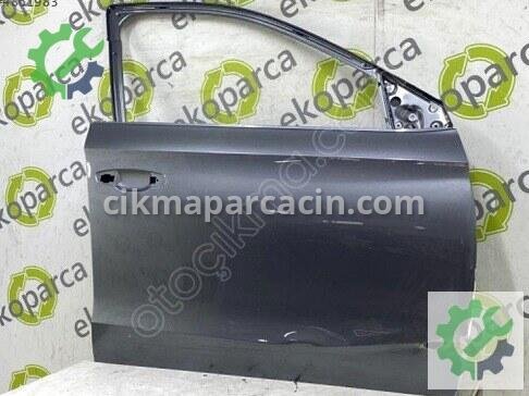Skoda Fabia Sağ Ön Kapı 6VA831052 çıkma parça