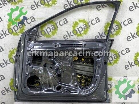 Skoda Fabia Sağ Ön Kapı 6VA831052 çıkma parça