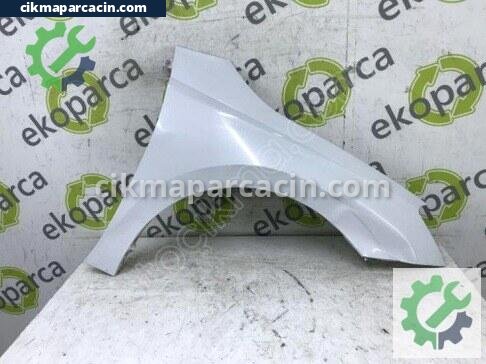 Skoda Fabia Sağ Ön Çamurluk çıkma parça