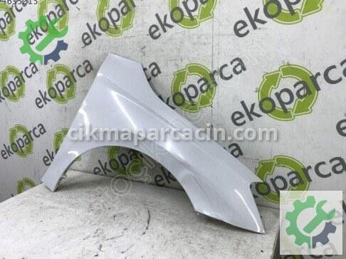 Skoda Fabia Sağ Ön Çamurluk 6VA821106 çıkma parça