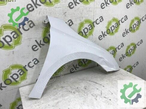 Skoda Fabia Sağ Ön Çamurluk 6VA821106 çıkma parça