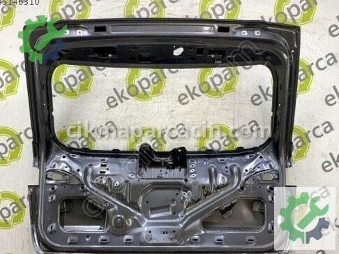 Skoda Kamiq Bagaj Kapağı 658827023 çıkma parça