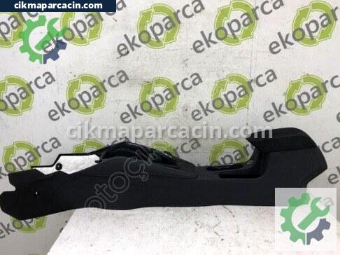 Skoda Kamiq Orta Konsol çıkma parça