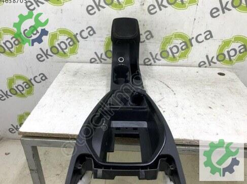 Skoda Kamiq Orta Konsol 655863241 çıkma parça