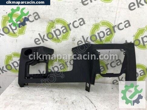 Skoda Kamiq Torpido çıkma parça