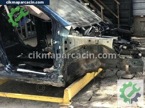 Skoda Karoq Sağ Ön Far çıkma parça