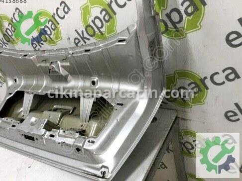 Skoda Octavia Bagaj Kapağı 1U6827025 çıkma parça