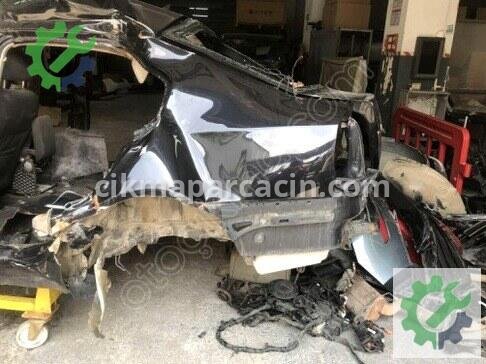 Skoda Octavia Sol Arka Çamurluk 1Z5809029 çıkma parça