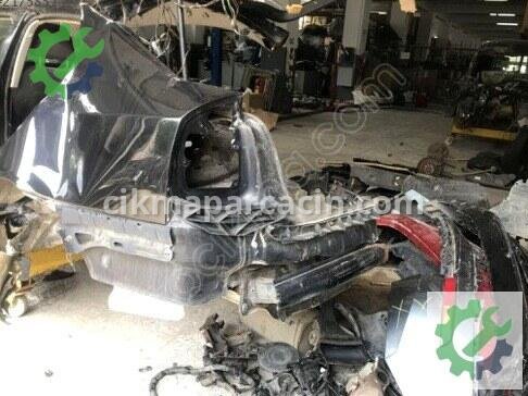 Skoda Octavia Sol Arka Çamurluk 1Z5809029 çıkma parça