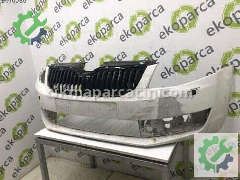 Skoda Octavia Ön Tampon 5E0807217A çıkma parça