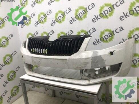 Skoda Octavia Ön Tampon 5E0807217A çıkma parça