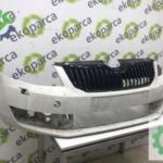 SKODA OCTAVİA 2013 2017 ÖN TAMPON (FAR YIKAMALI) 5E0807217A