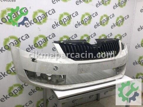 Skoda Octavia Ön Tampon 5E0807217A çıkma parça