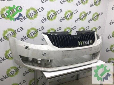 Skoda Octavia Ön Tampon 5E0807217A çıkma parça