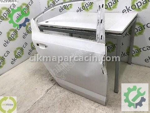 Skoda Octavia Sağ Arka Kapı 5E5833052 çıkma parça