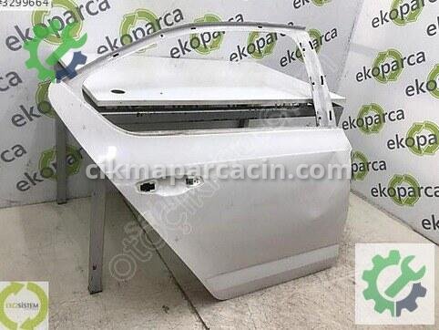 Skoda Octavia Sağ Arka Kapı 5E5833052 çıkma parça