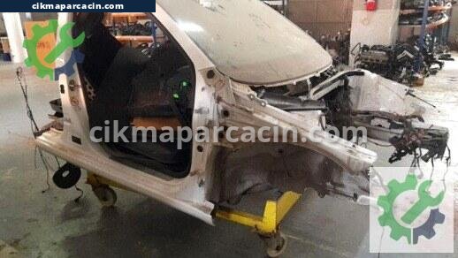 Skoda Octavia Sağ Ön Marşpiyel Sacı çıkma parça