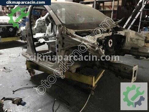 Skoda Octavia Sağ Ön Marşpiyel Sacı çıkma parça