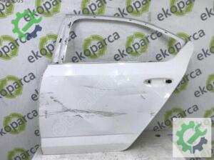 SKODA OCTAVİA 2013 2019 SOL ARKA KAPI 5E5833051