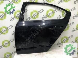 SKODA OCTAVİA 2013 2019 SOL ARKA KAPI 5E5833051