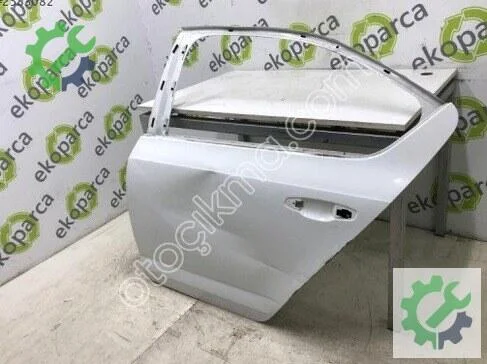 Skoda Octavia Sol Arka Kapı 5E5833051 çıkma parça