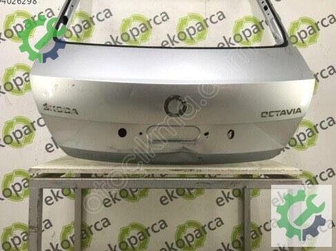 Skoda Octavia Bagaj Kapağı 5E5827023B çıkma parça