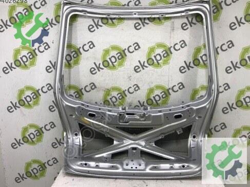 Skoda Octavia Bagaj Kapağı 5E5827023B çıkma parça